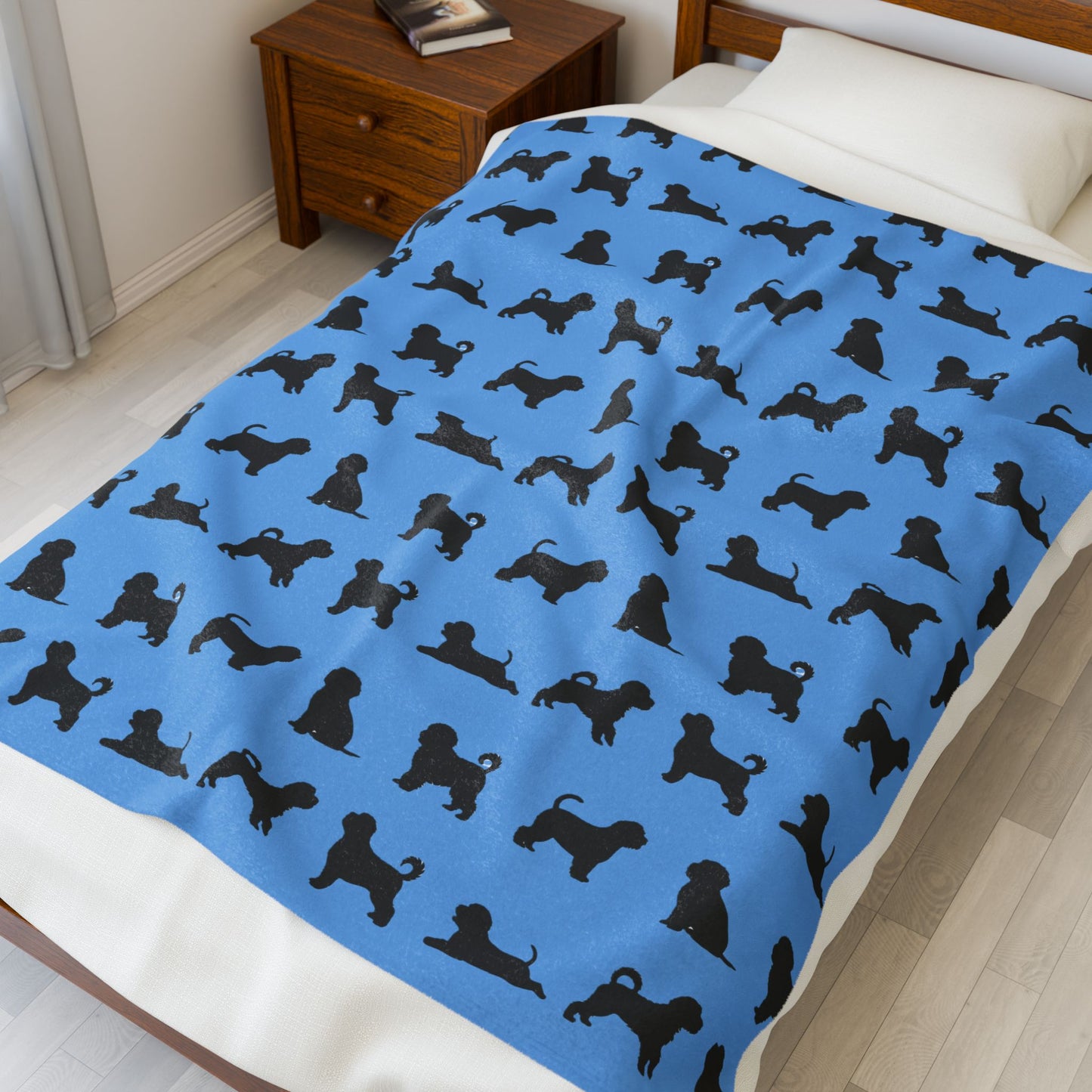 Havanese Silhouette Velveteen Blanket (Blue)